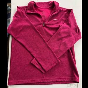 Girls medium Patagonia pull over